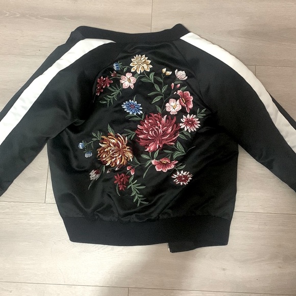 Embroidered floral streetwear bomber jacket - Picture 1 of 2